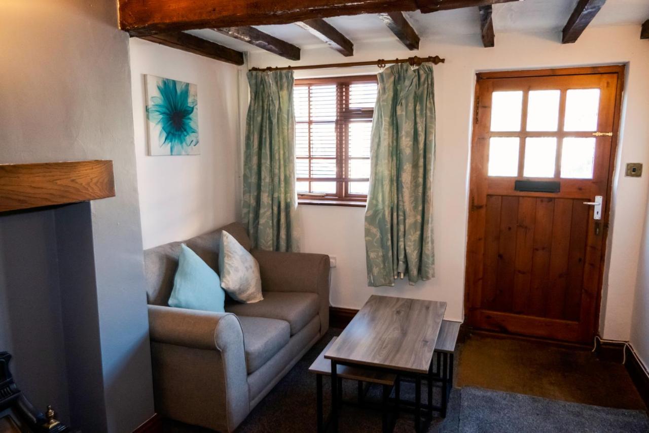 Agniti Cottage ดาร์บี ภายนอก รูปภาพ